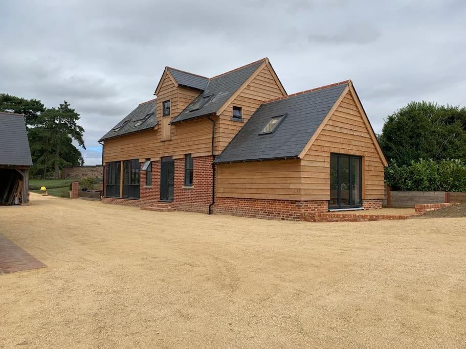 The Old Stables Villa Salisbury Buitenkant foto