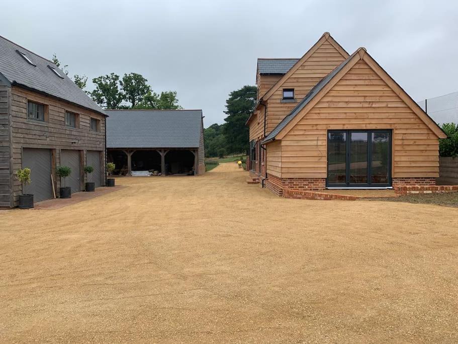 The Old Stables Villa Salisbury Buitenkant foto