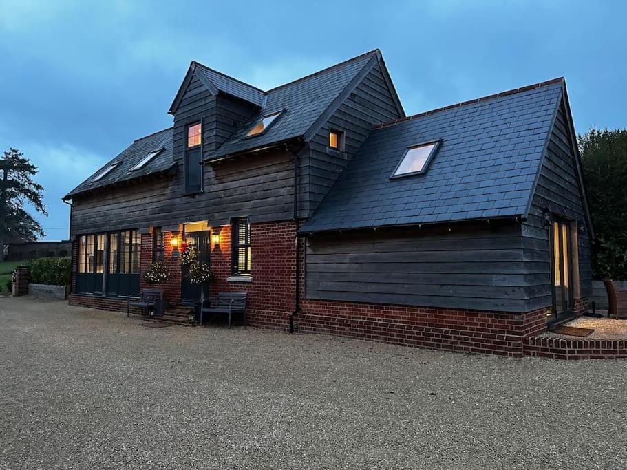 The Old Stables Villa Salisbury Buitenkant foto